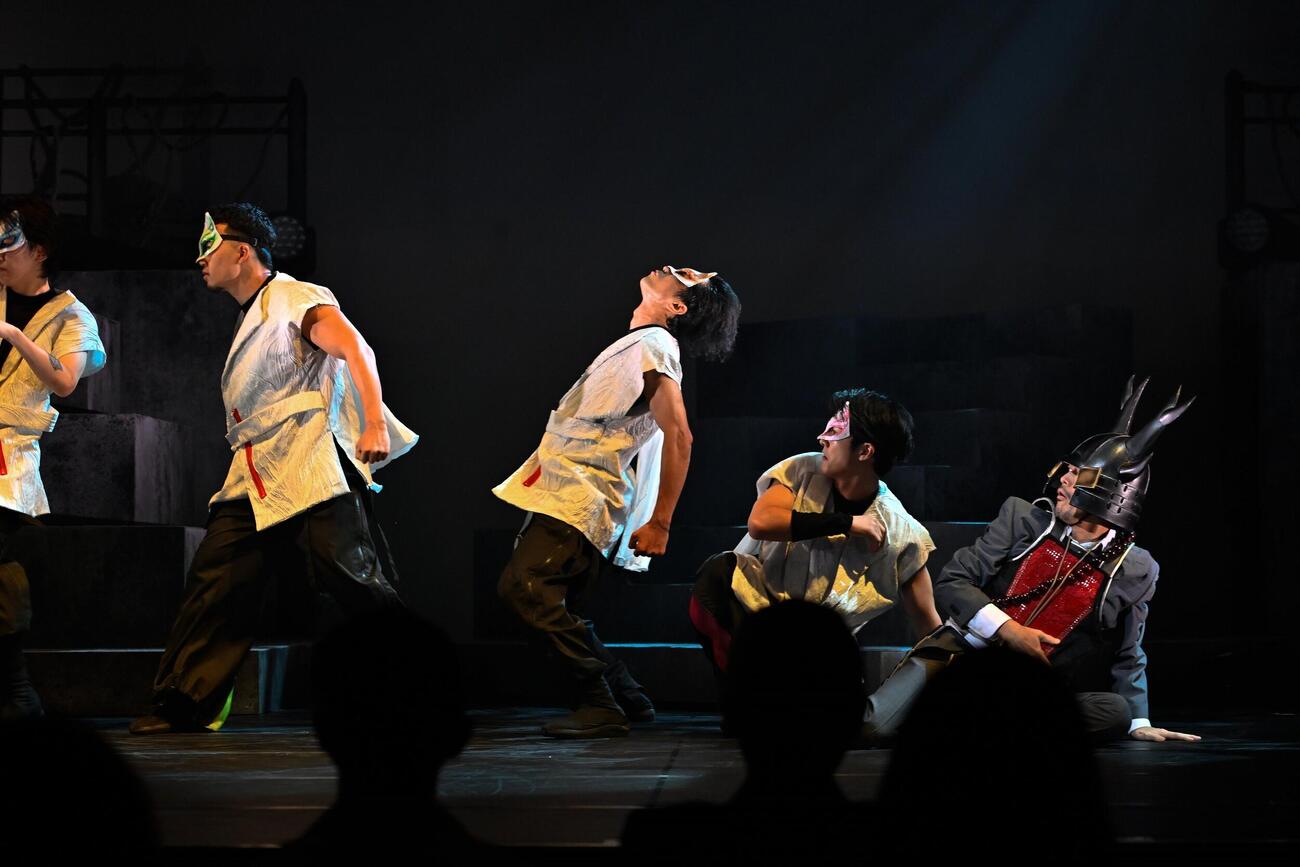 水野美紀プロデュース「礎の響＜天下の分け目に立つ者＞－Those Who Stand at the Divide－」のワンシーン