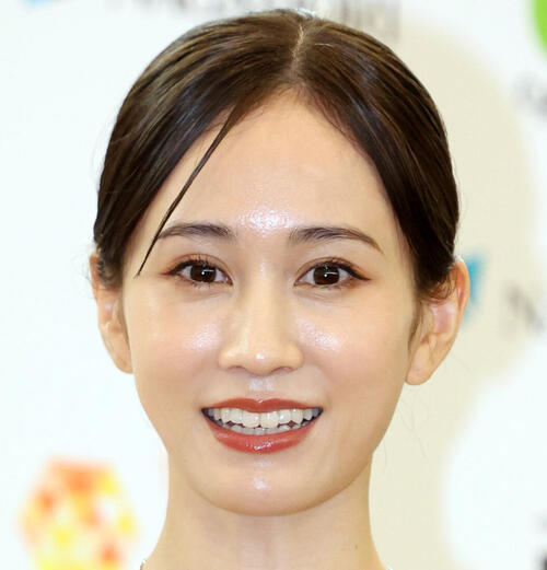 「すっぴんかな？」前田敦子、つや肌光るナチュラルな近影に「どんどんあっちゃんがキレイに…」