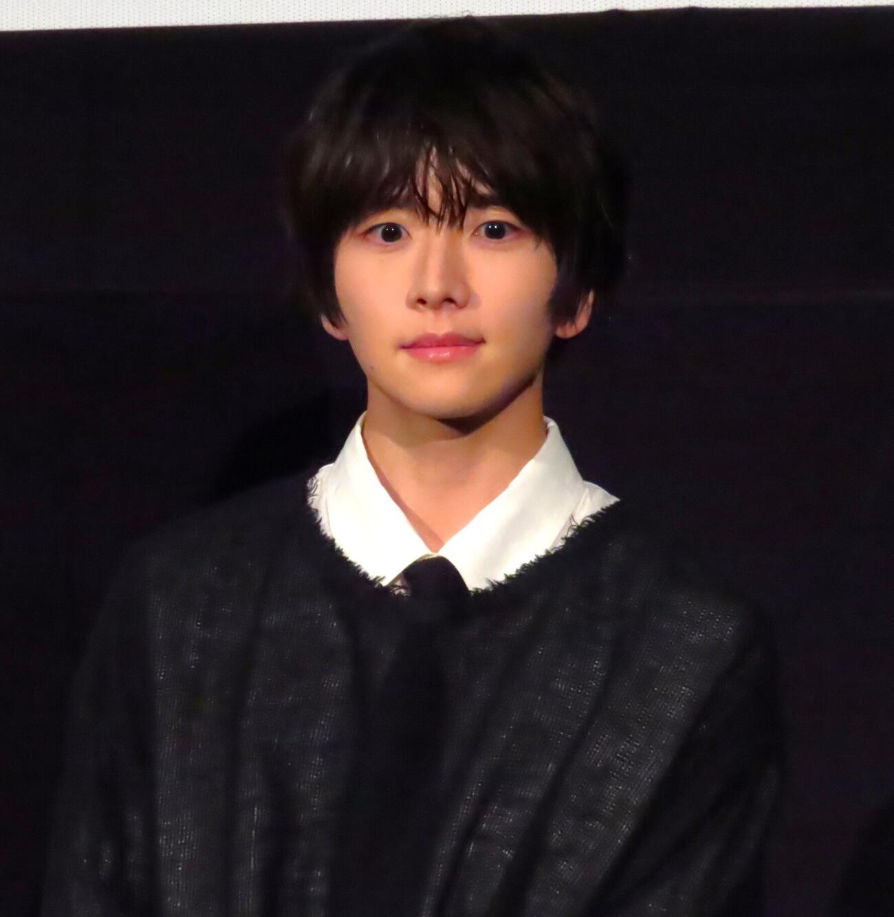 「口に関するアンケート」ティーチイン舞台あいさつに登壇した板垣李光人