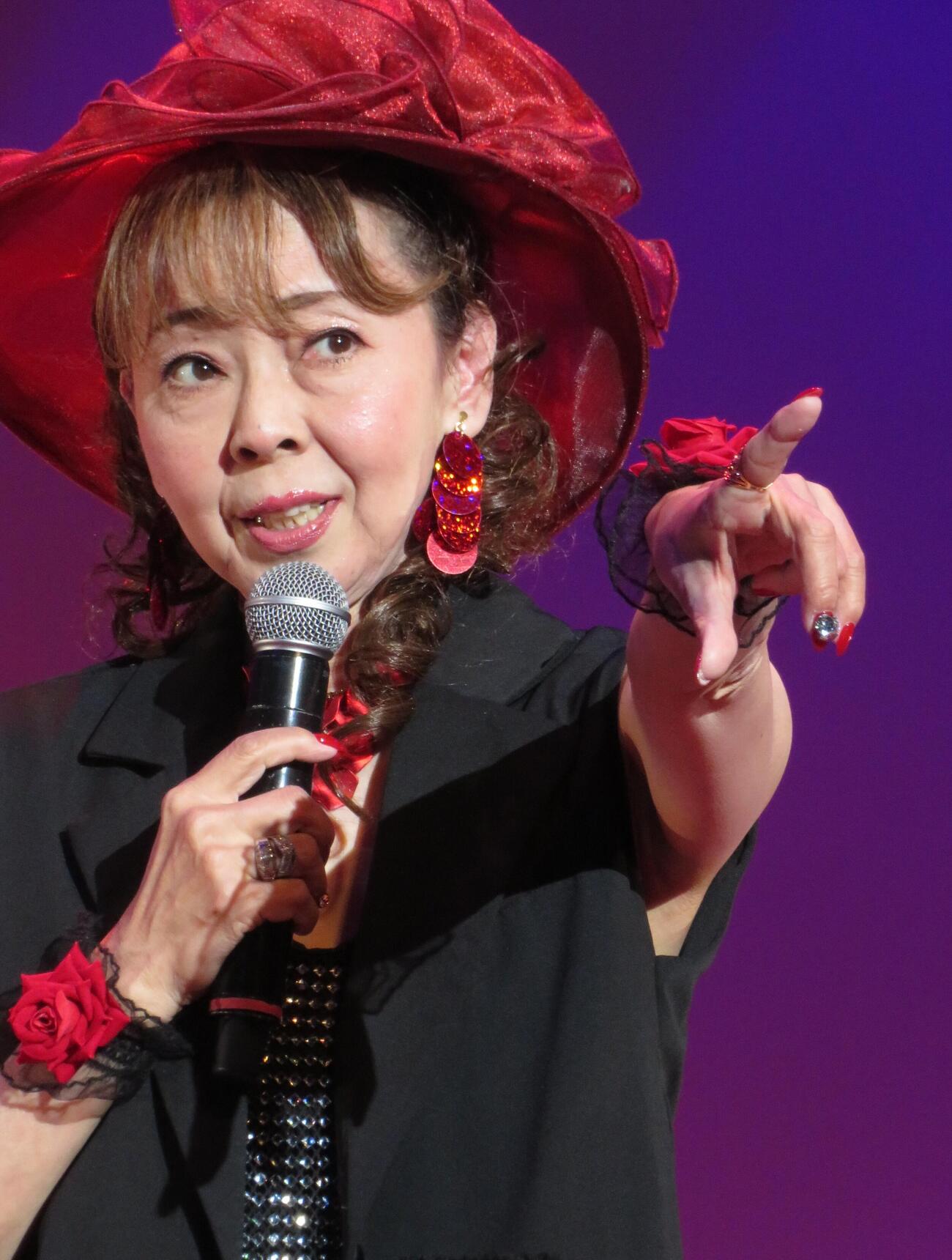 新曲「ヨコハマ・ロンリーナイト」の発売記念イベントを行った北沢麻衣（撮影・松本久）
