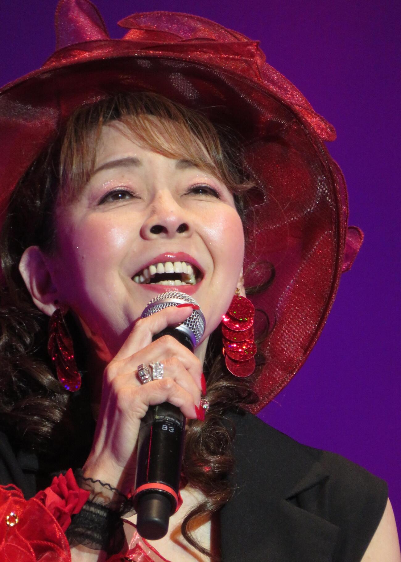 新曲「ヨコハマ・ロンリーナイト」の発売記念イベントを行った北沢麻衣（撮影・松本久）
