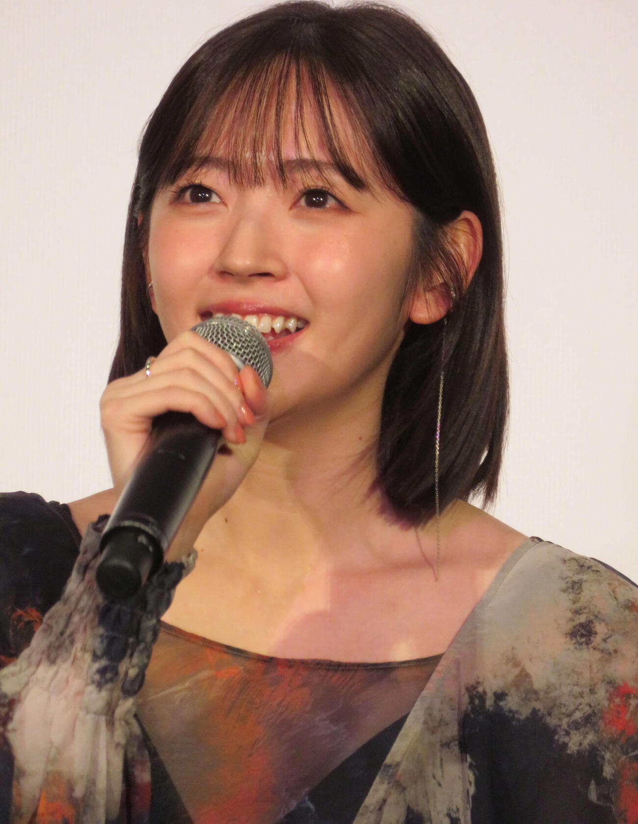 鈴木愛理（2026年1月撮影）