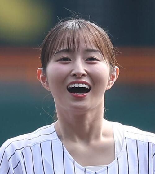 佐藤佳奈、読テレ退社１週間「ニート生活」から一転、電撃結婚発表「さかなちゃん」AKBも合格
