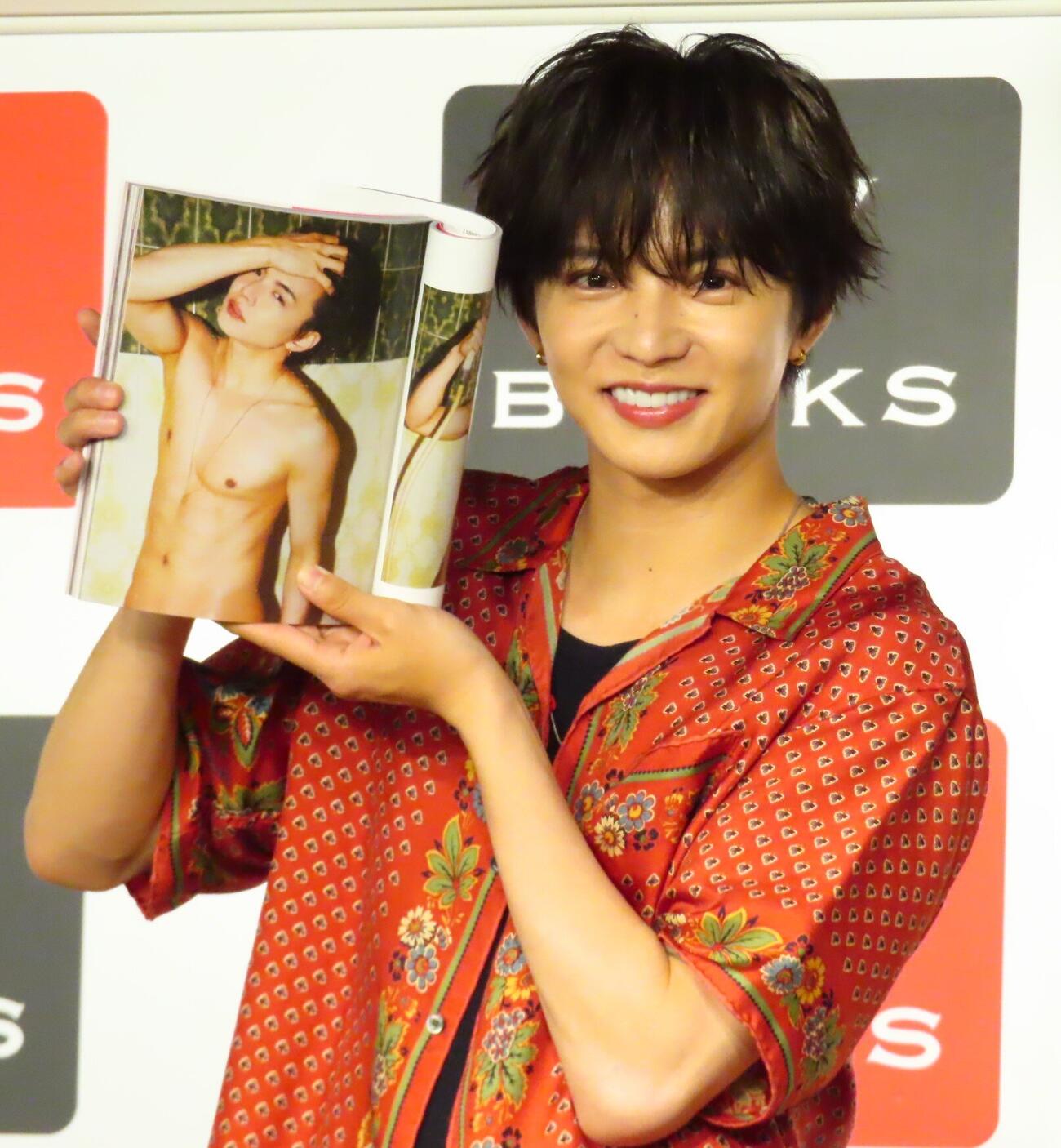 写真集「In Motion」発売記念イベントを開催した佐藤大樹