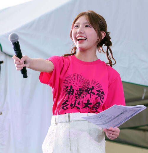 MCを務めるテレビ朝日の鈴木新彩アナウンサー（撮影・浅見桂子）