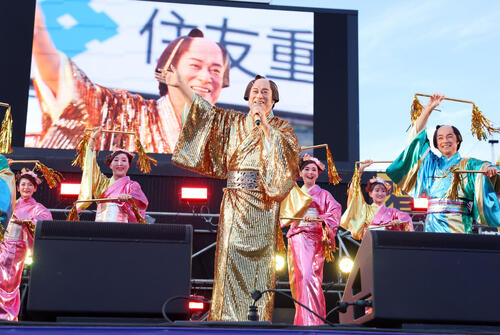 【神宮花火】松平健、２年ぶり「マツケンサンバ」に喝采「ヒット前に歌った思い出のステージ」