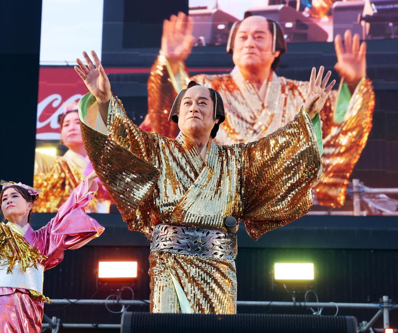 2026神宮外苑花火大会　圧巻のステージを披露した松平健（撮影・浅見桂子）