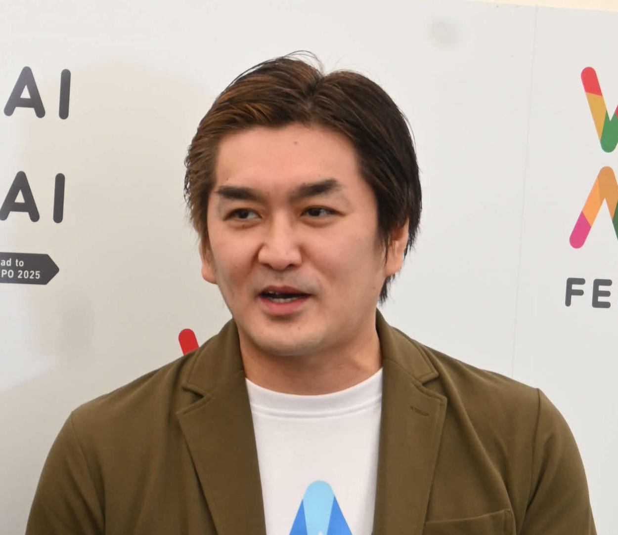 平成ノブシコブシ徳井健太（2022年撮影）