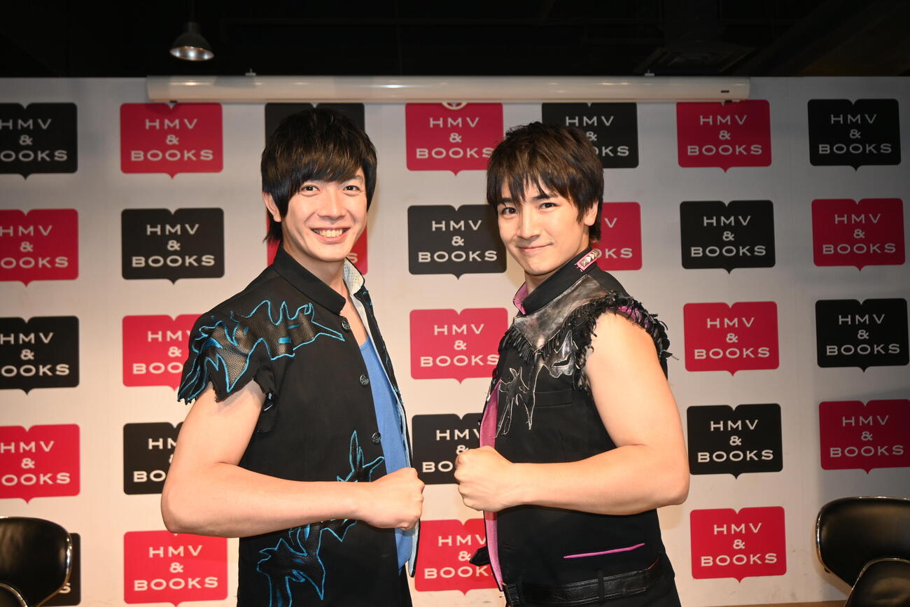 BOYS AND MEN田村侑久（左）本田剛文（25年6月撮影）