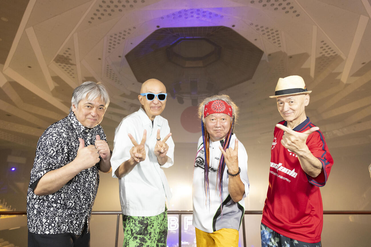 「爆風スランプ2026 LIVE at日本武道館～歌え、大きな玉ねぎの下で～」を開催した爆風スランプ（C）Photo by　池村隆司
