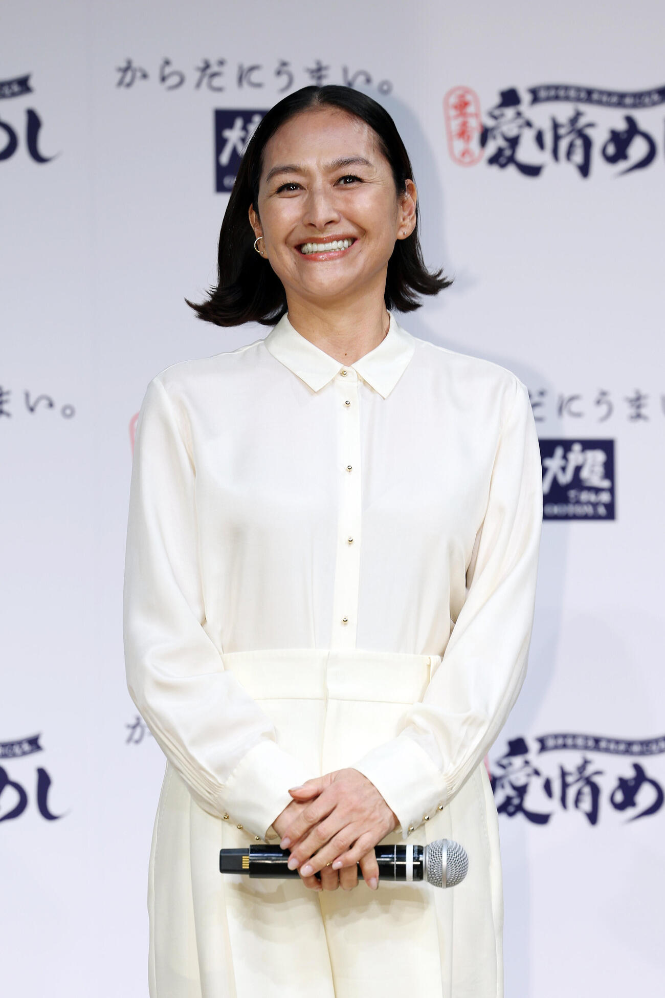 大戸屋「愛情めし」販売記念発表会に登壇した亜希（撮影・宮地輝）