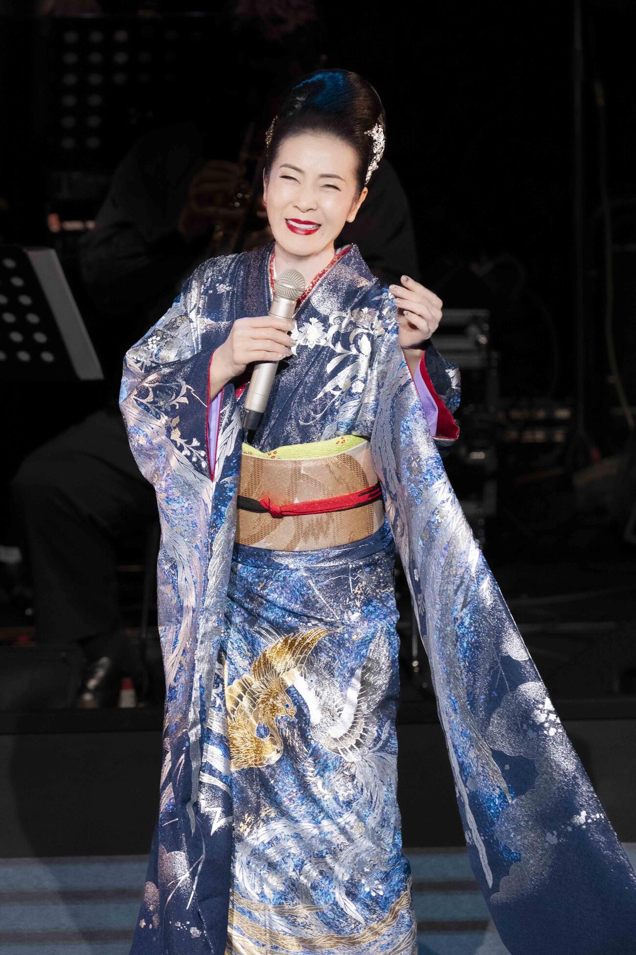 40周年記念コンサートを秋に大阪都東京で開催する坂本冬美