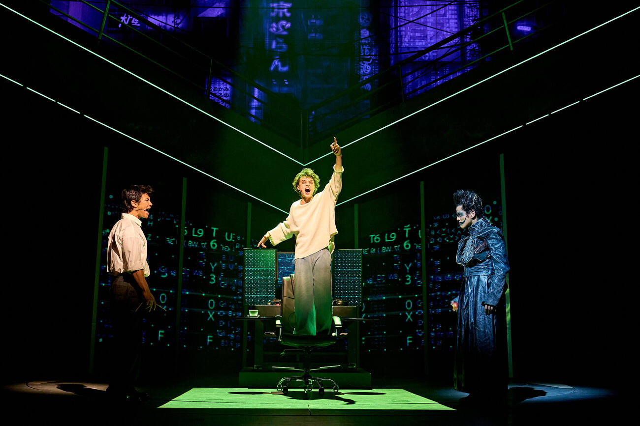 ホリプロ製作のオリジナルミュージカル「DEATH NOTE　：　The Musical」が英ロンドンのバービカン劇場で開幕した（C）大場つぐみ・小畑健／集英社
