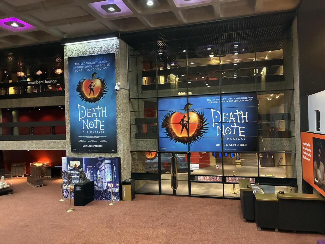 ミュージカル「DEATH NOTE　：　The Musical」が開幕した英ロンドンのバービカン劇場