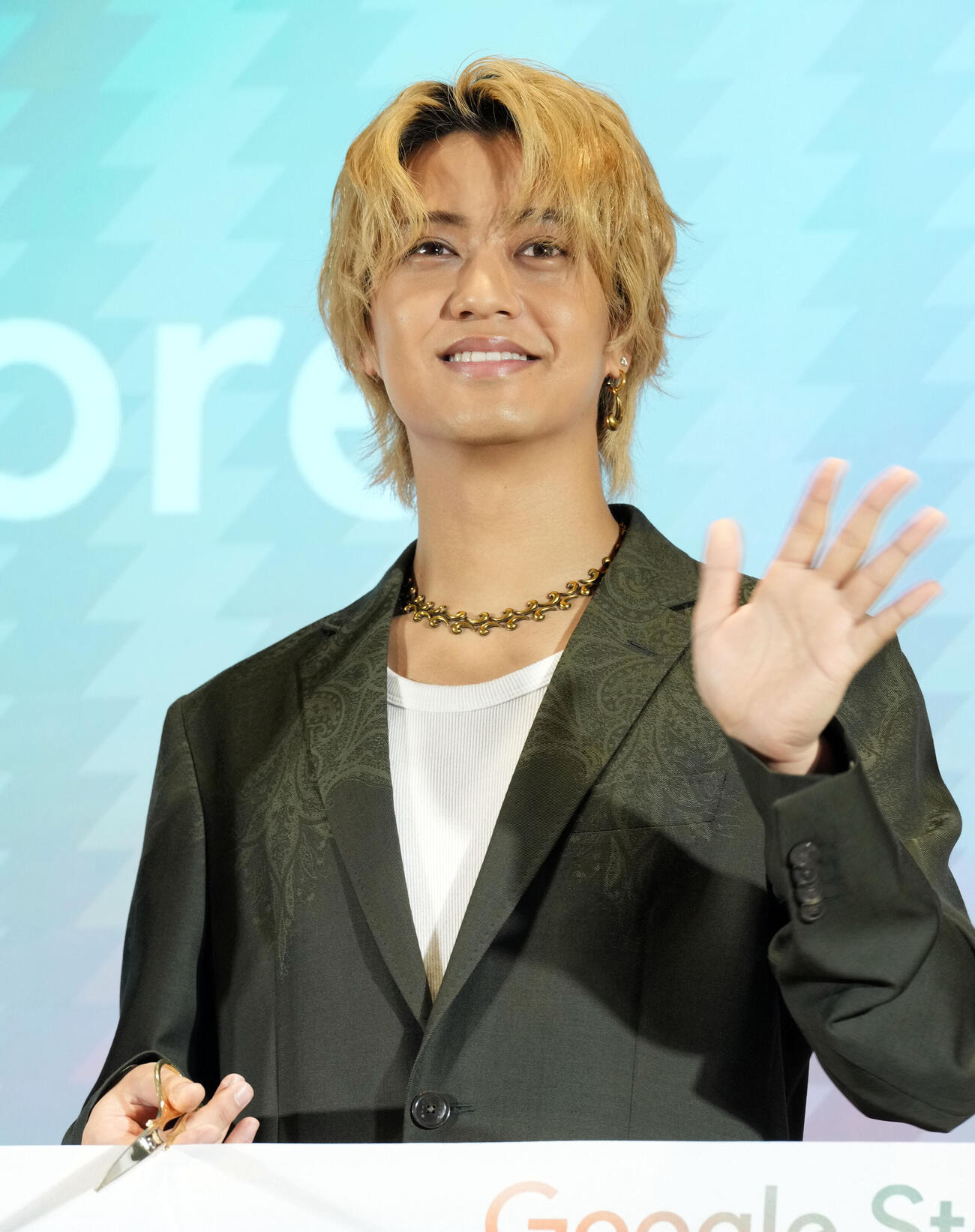 オープニングイベントに登壇し笑顔を見せるKing＆Prince高橋海人（撮影・たえ見朱実）