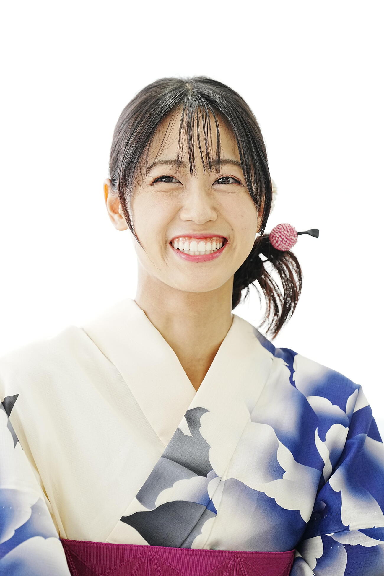 二十歳を迎えインタビューに臨む宮下結衣（撮影・小沢裕）