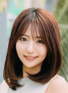 28歳グラドル、布面積最小チェック柄ビキニ直立写真公開「愛おしすぎる」「最高」賛辞相次ぐ