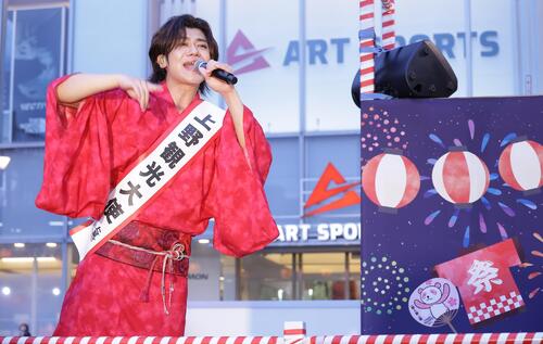 “お客さま”はハト３羽だけ…新浜レオン「上野は原点」銅像建立？「いっそ上野レオンに」