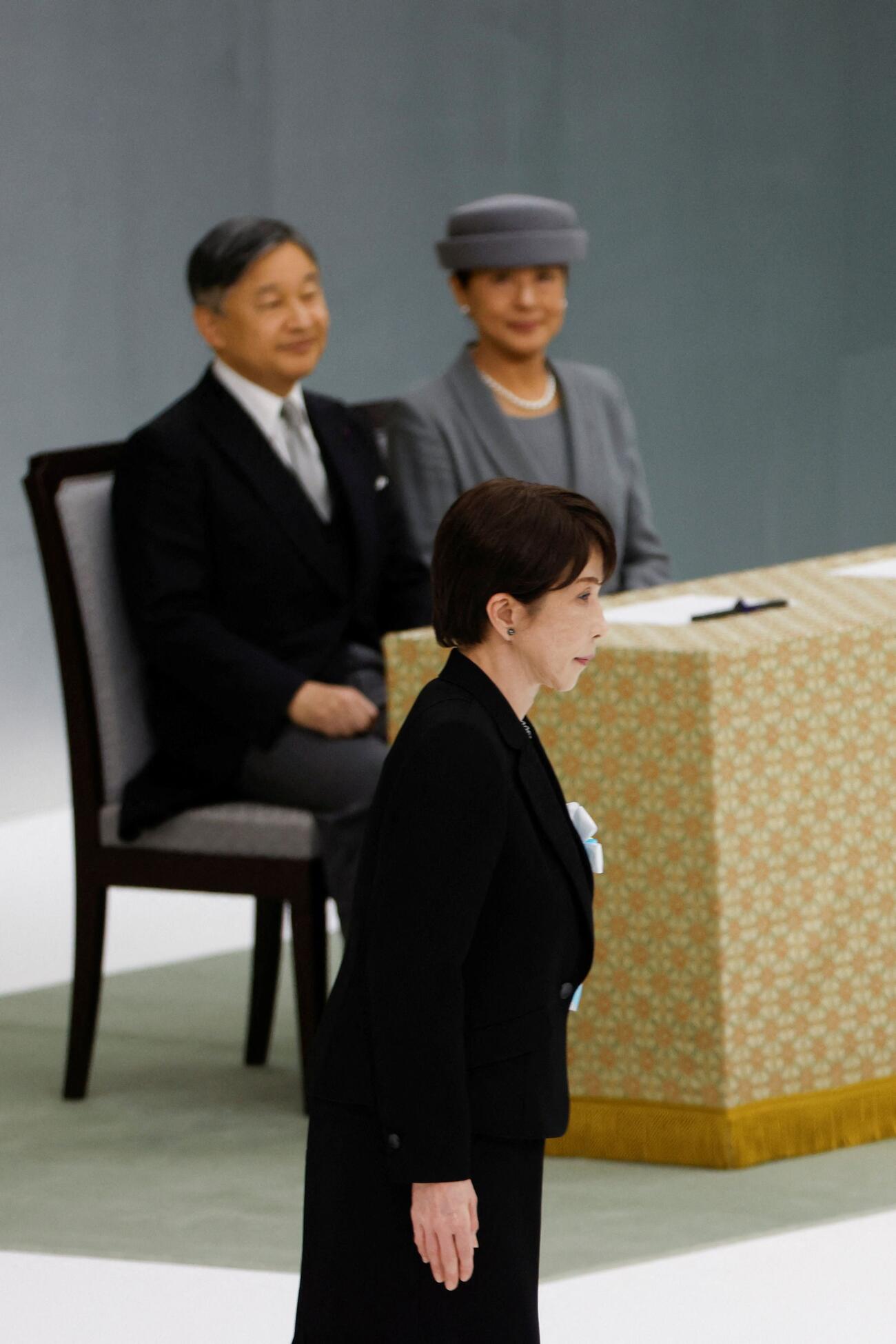 2026年8月15日、全国戦没者追悼式に出席する天皇皇后両陛下と高市早苗首相（ロイター）