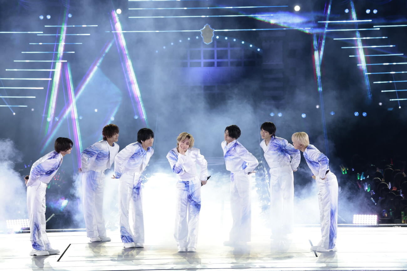 「EBiDAN THE LIVE 2026」でパフォーマンスする原因は自分にある。。左から杢代和人、桜木雅哉、武藤潤、長野凌大、吉澤要人、小泉光咲、大倉空人