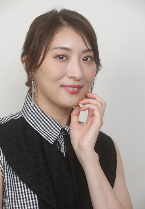 “別班”珠城りょう「載せられるオフショットがほとんど…」ネタバレ防止でコラボ商品と近影
