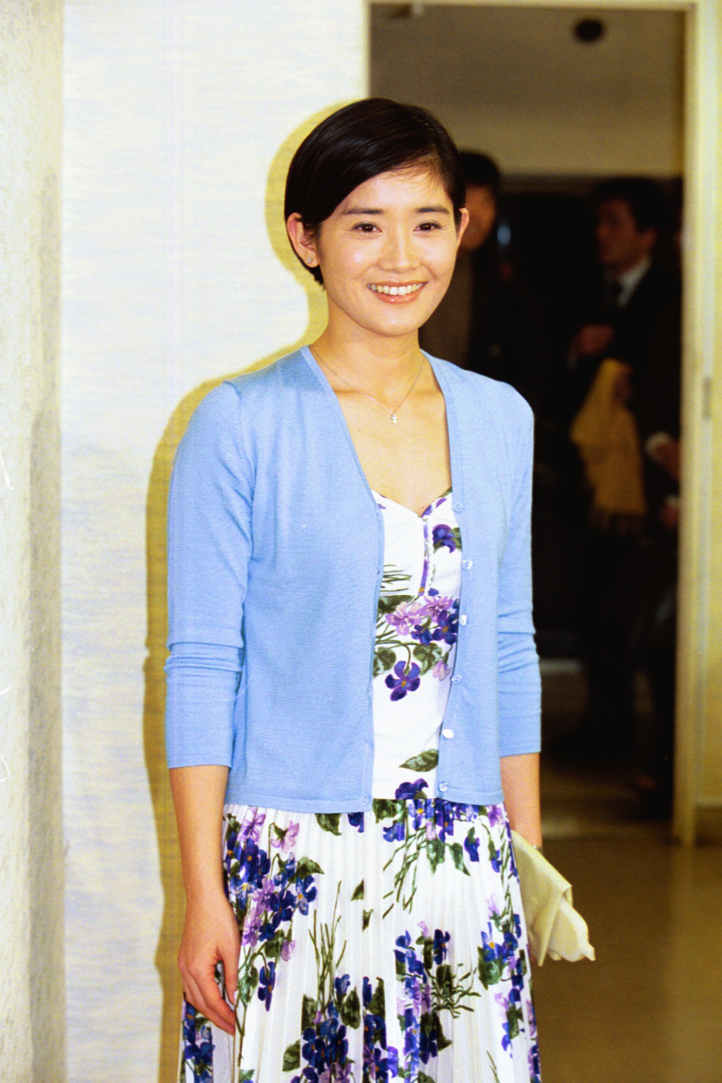 2001年1月、結婚会見での石田ひかり