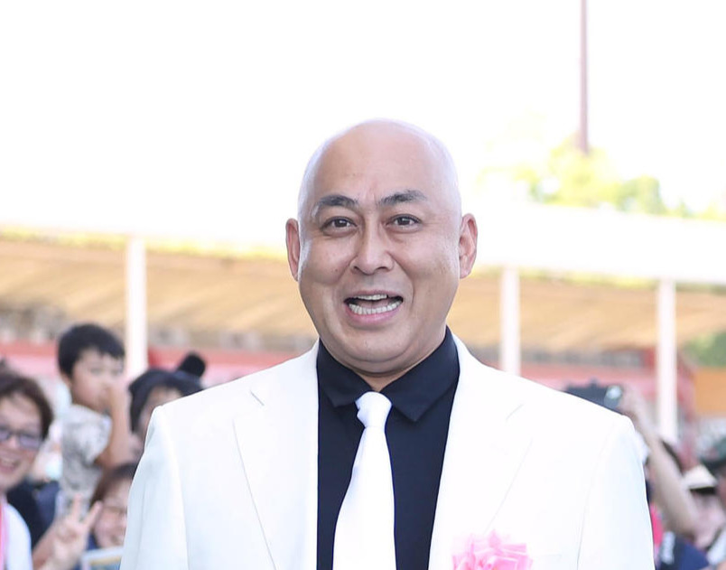 錦鯉長谷川雅紀（2024年撮影）