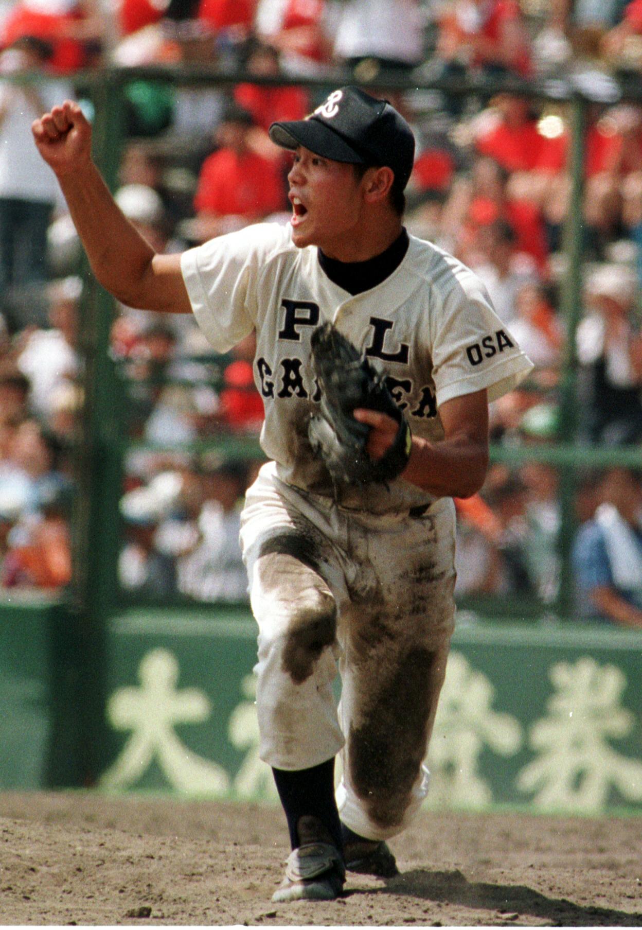 全国高校野球横浜対PL学園　PL学園の上重聡（1998年8月撮影）