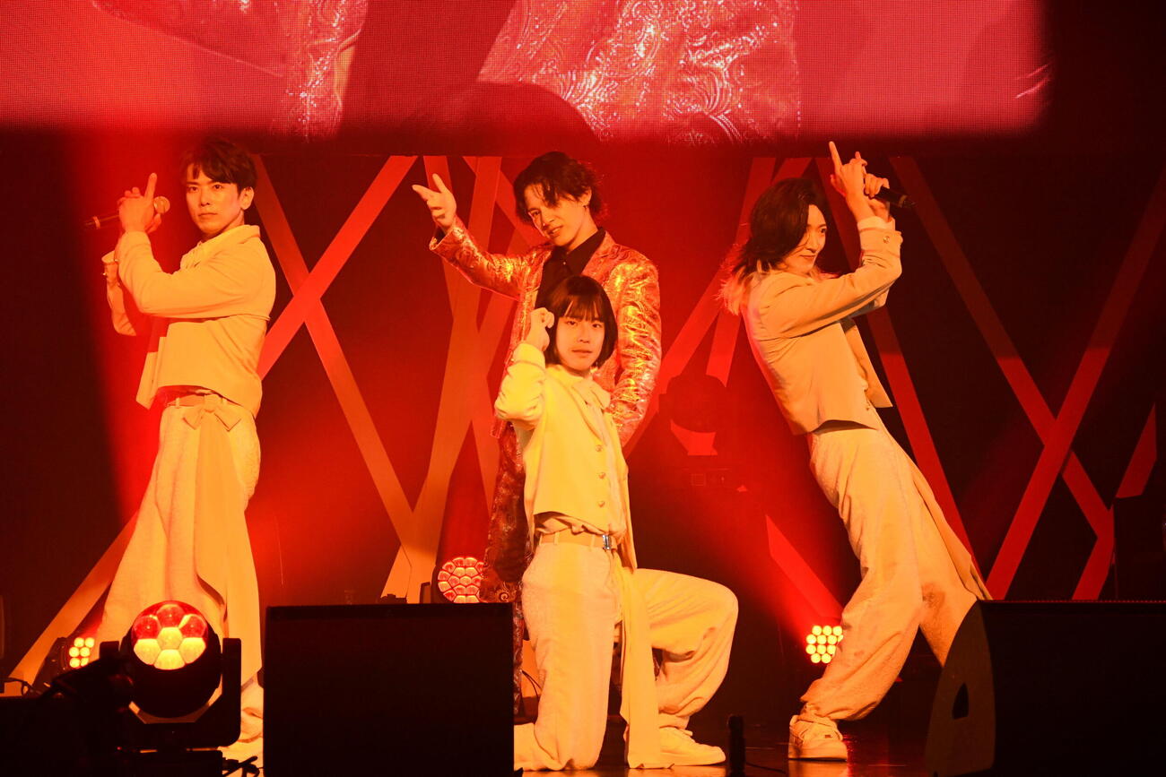 モナキ1stツアー「モナキやで☆しらんけど」を開催したモナキ（撮影・阪口孝志）　
