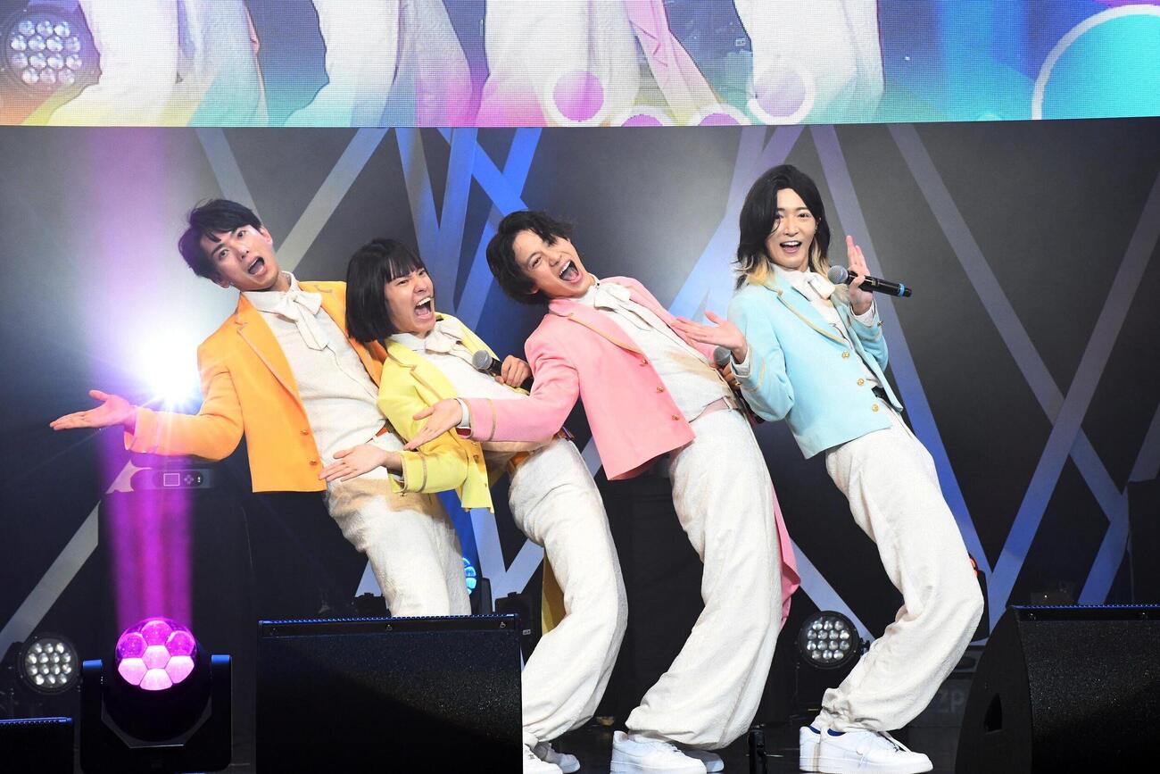モナキ1stツアー「モナキやで☆しらんけど」を開催したモナキ（撮影・阪口孝志）　