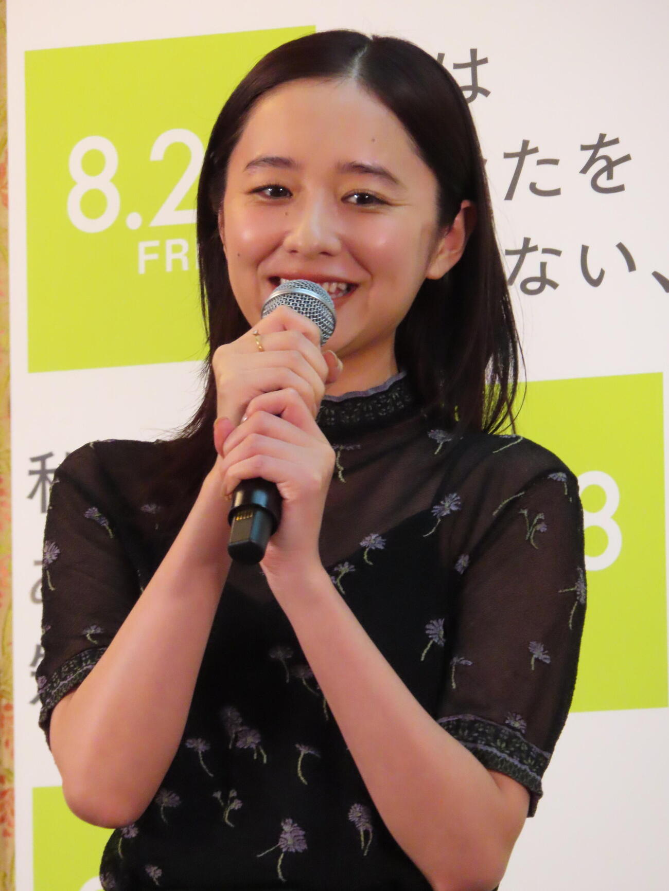 映画「私はあなたを知らない、」公開直前大ヒット祈願イベントに登壇した堀田真由（撮影・鎌田良美）