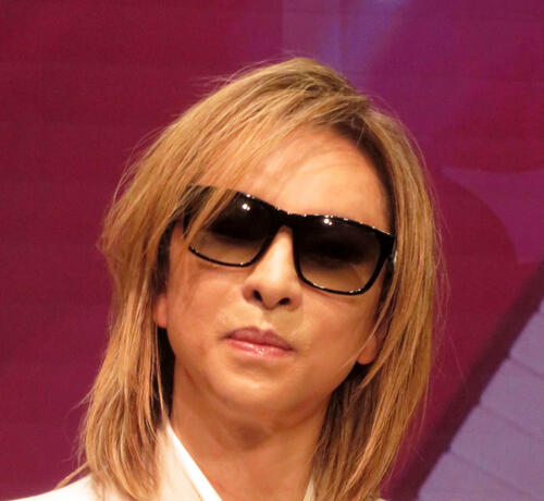 YOSHIKI、X JAPANのアルバムジャケット手掛けたアーティスト急逝に「深い悲しみ」