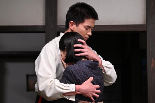 【26日の風、薫る】小川が直美に話しかけ、子どもの名前を準備しておきたいと告げる
