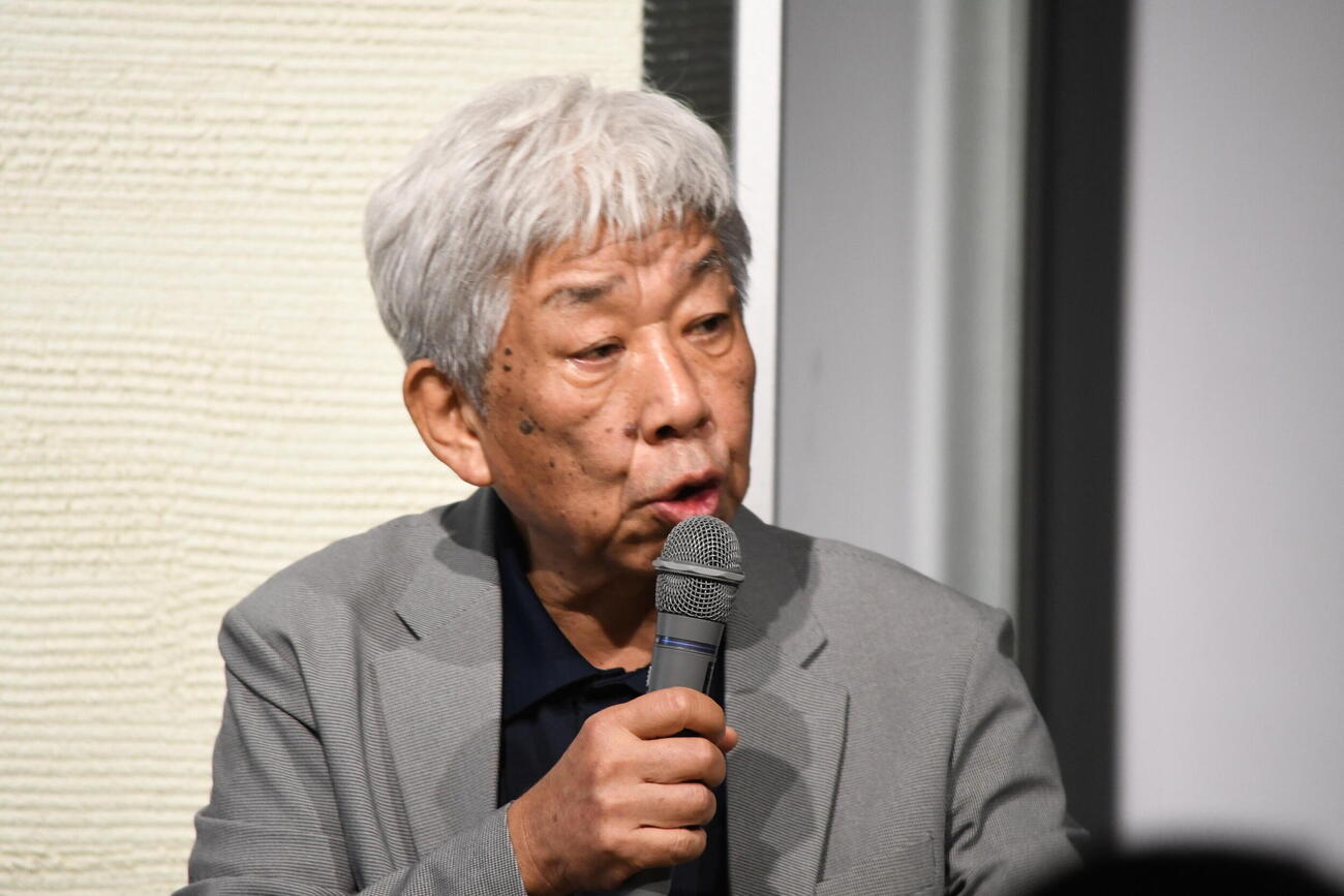 福田淳氏の著書「結局、熱狂できる人がうまくいく。」のトークショーに出席した大﨑洋氏（撮影・阪口孝志）