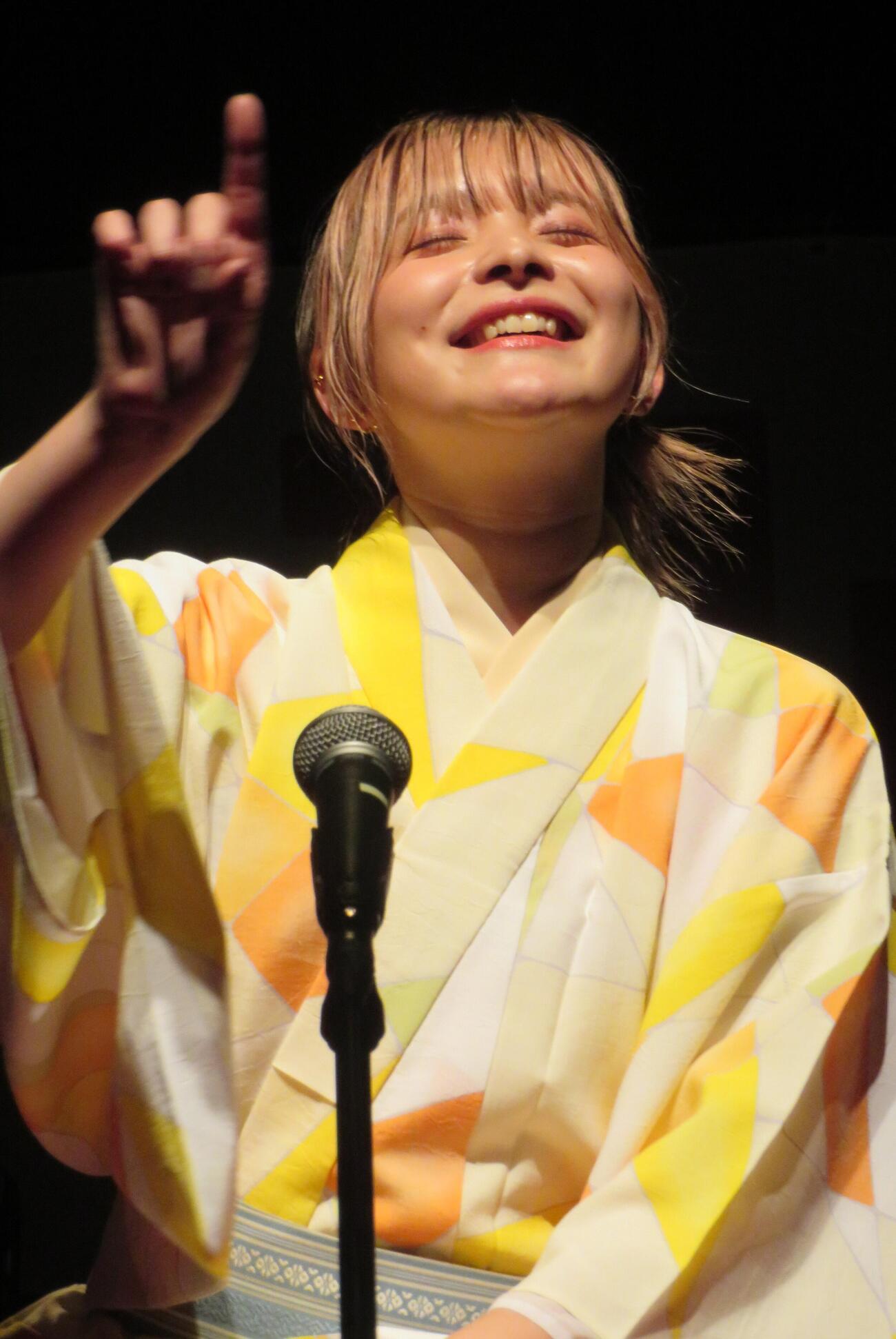 落語とライブのジョイントイベントを行ったアンジェリーナ1／3（撮影・松本久）