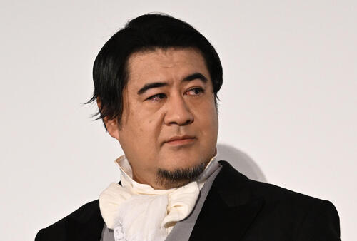 小手伸也、息子が父と間違えた男性芸能人を明かす「違う！違う！」スタジオ爆笑