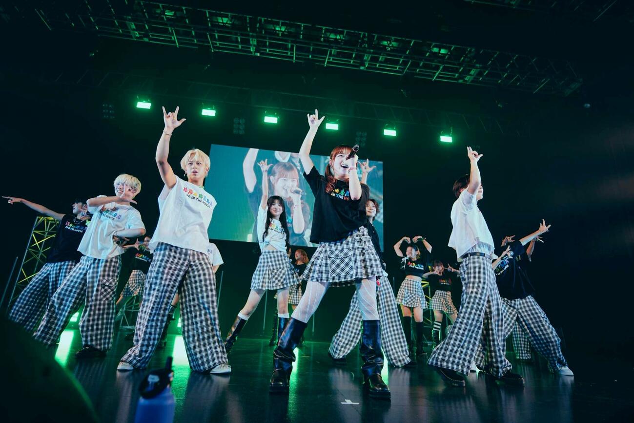 「PG CLASS PARTY」でパフォーマンスするPG
