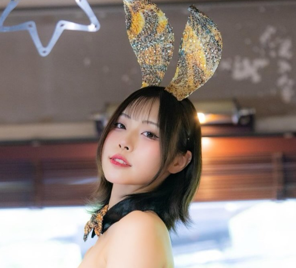 バニーガール姿（有栖未桜のインスタグラムから）