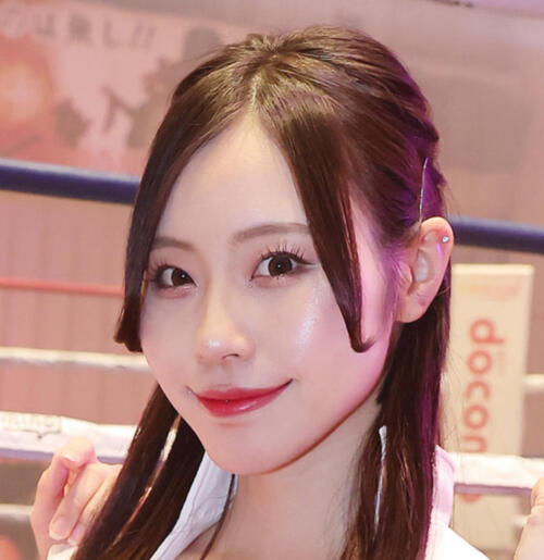 レースクイーン有栖未桜、黒×金バニー衣装に網タイツ「バニーガールの申し子です」
