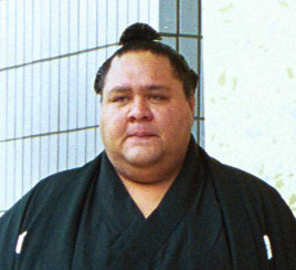 人気芸人が告白、元横綱曙さんに“TKO勝ち”「これ以上やめろって」取り巻きに止められる