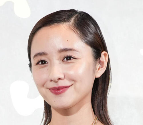 堀田真由、高校の先輩・深澤辰哉の「モテてたので相当」発言に「好きになってた！？」