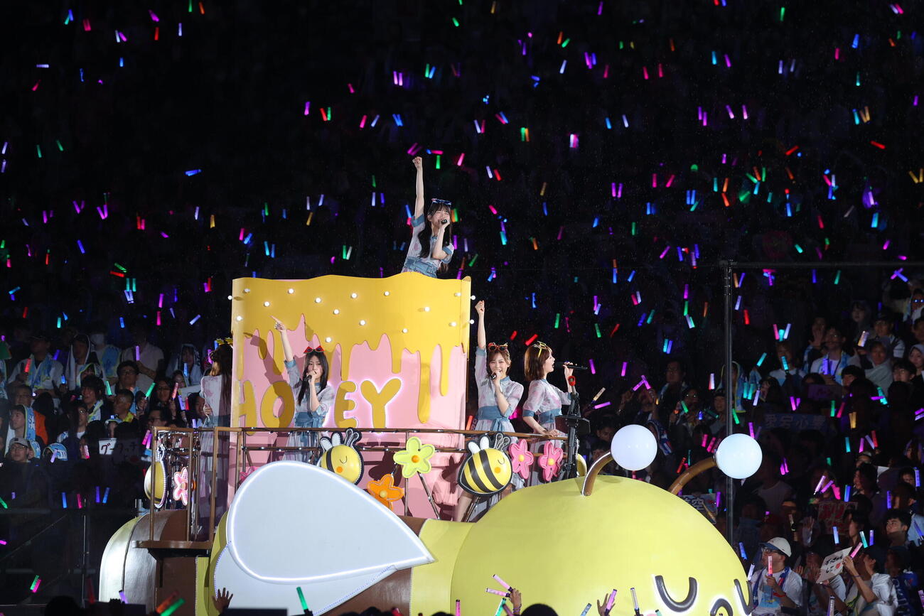 「真夏の全国ツアー2026」千秋楽公演を行った乃木坂46（C）乃木坂46LLC