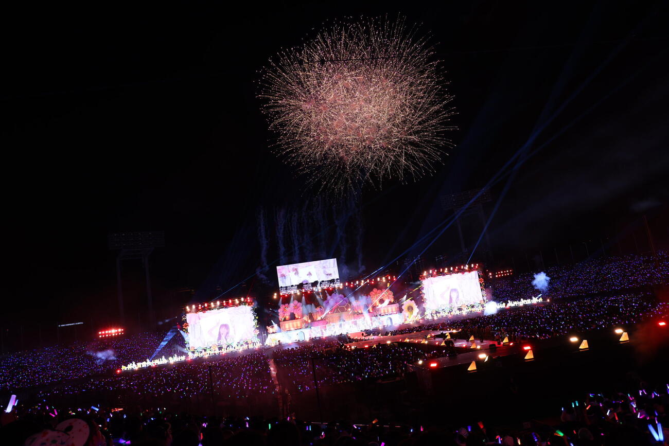 「真夏の全国ツアー2026」千秋楽公演を行った乃木坂46（C）乃木坂46LLC
