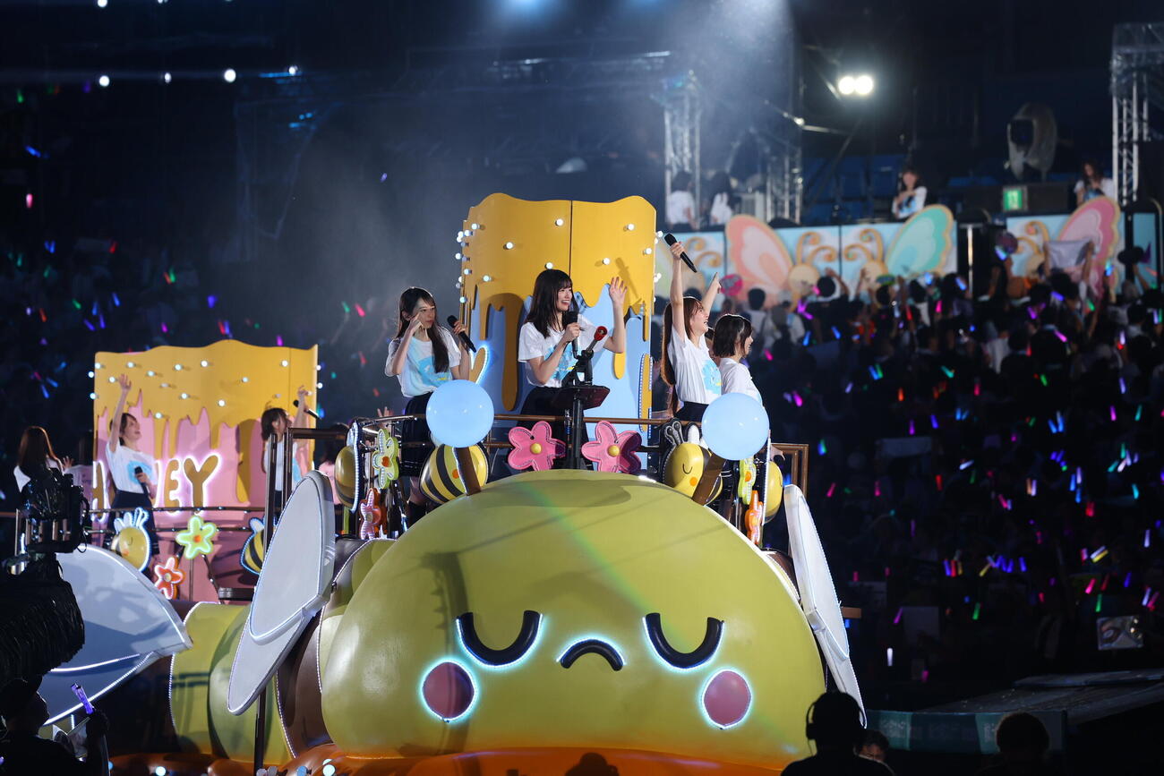 「真夏の全国ツアー2026」千秋楽公演を行った乃木坂46（C）乃木坂46LLC