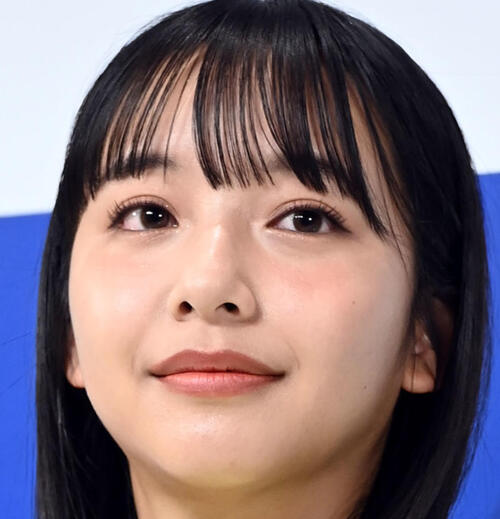 山之内すず「驚いてないことに驚いていることに驚きます」りくりゅう婚約発表でツッコミ