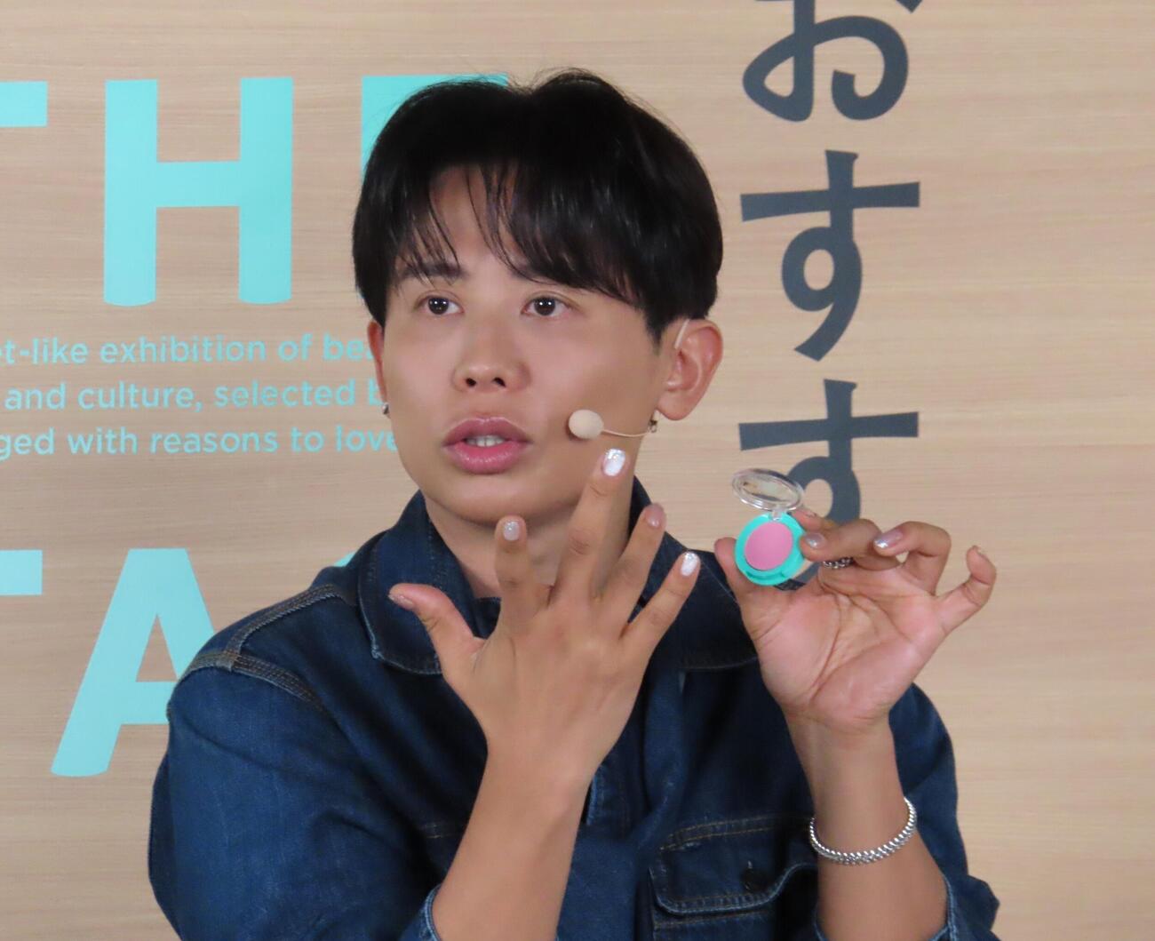 「THE TAG MARKETおすすめには、愛がある。展　夏休み特別企画『ヒロ先生の肌と美の学び舎』」イベントに出席した小田切ヒロ