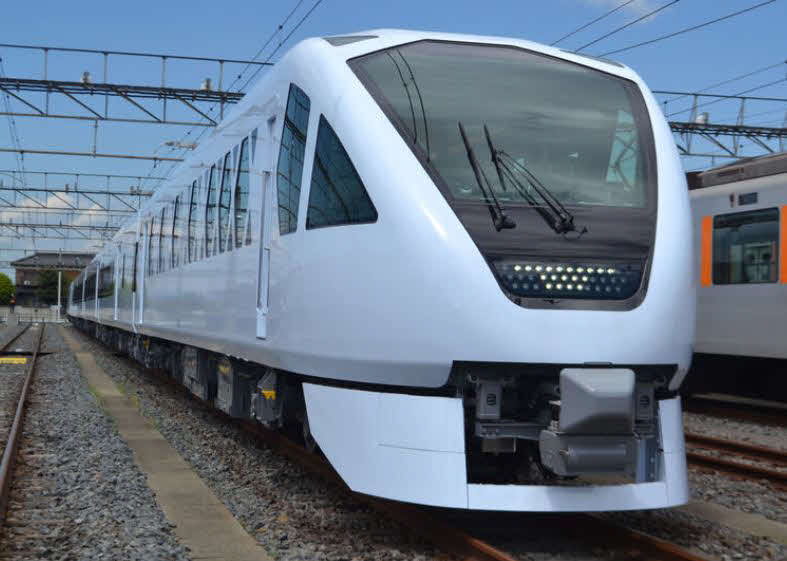 東武鉄道の特急スペーシアX