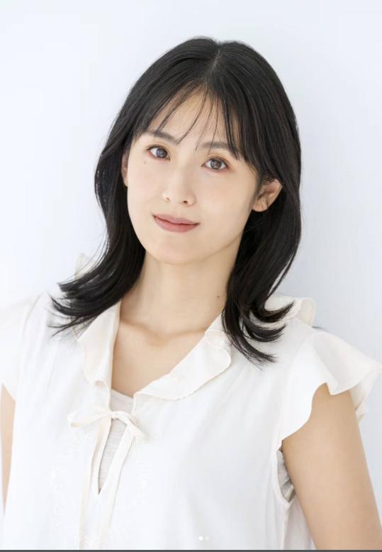 本仮屋リイナのインスタグラムから