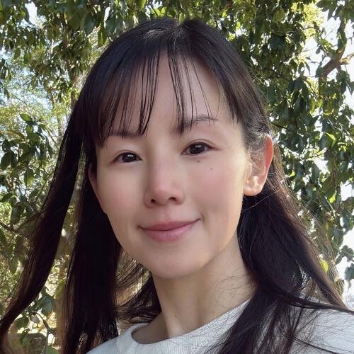 「ぐびなま」から20年…小西真奈美、47歳で「老眼きた？！　老眼きたー！」