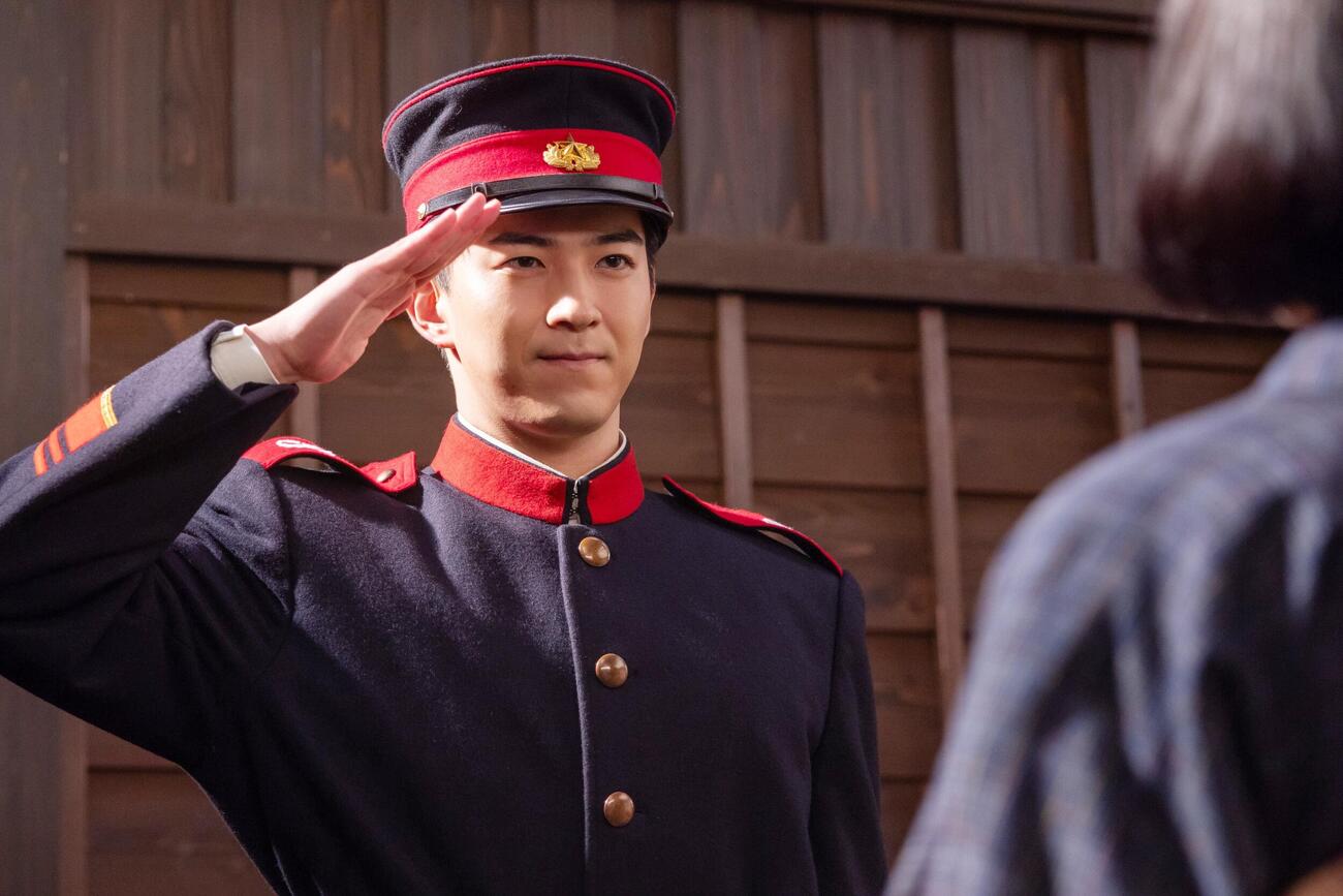 「風、薫る」で軍人役を演じる甲斐翔真